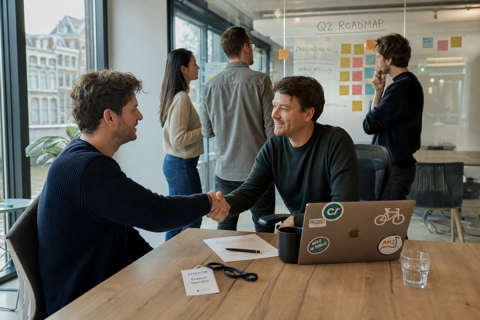 Product specialist inhuren versus vast aannemen