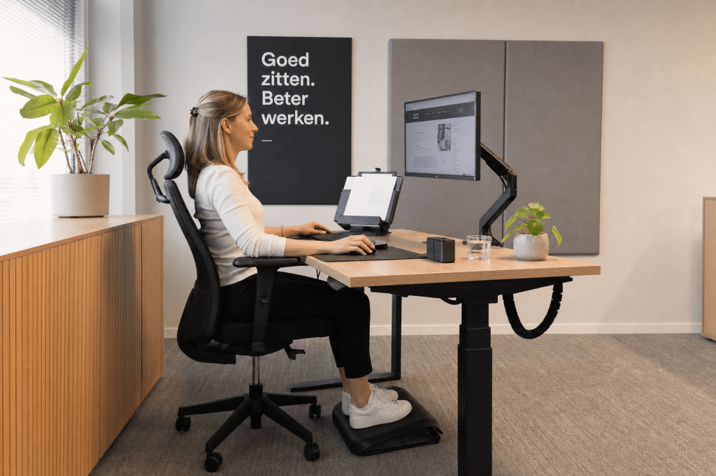 Hoe richt je een kantoor in volgens de nieuwste ergonomische richtlijnen om nek- en rugklachten te&nbsp;voorkomen?